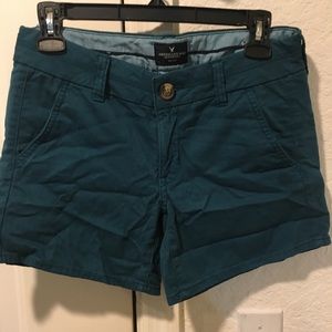 American Eagle,Green shorts
